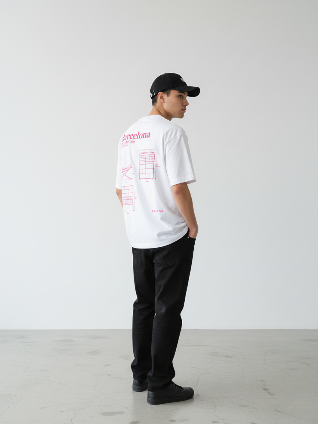 Camiseta unisex blanca Extrude Barcelona vista trasera
