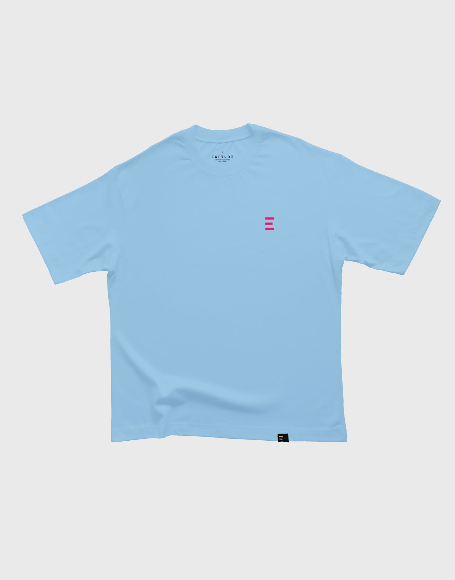 Camiseta unisex azul Extrude Barcelona vista frontal con logo en el pecho